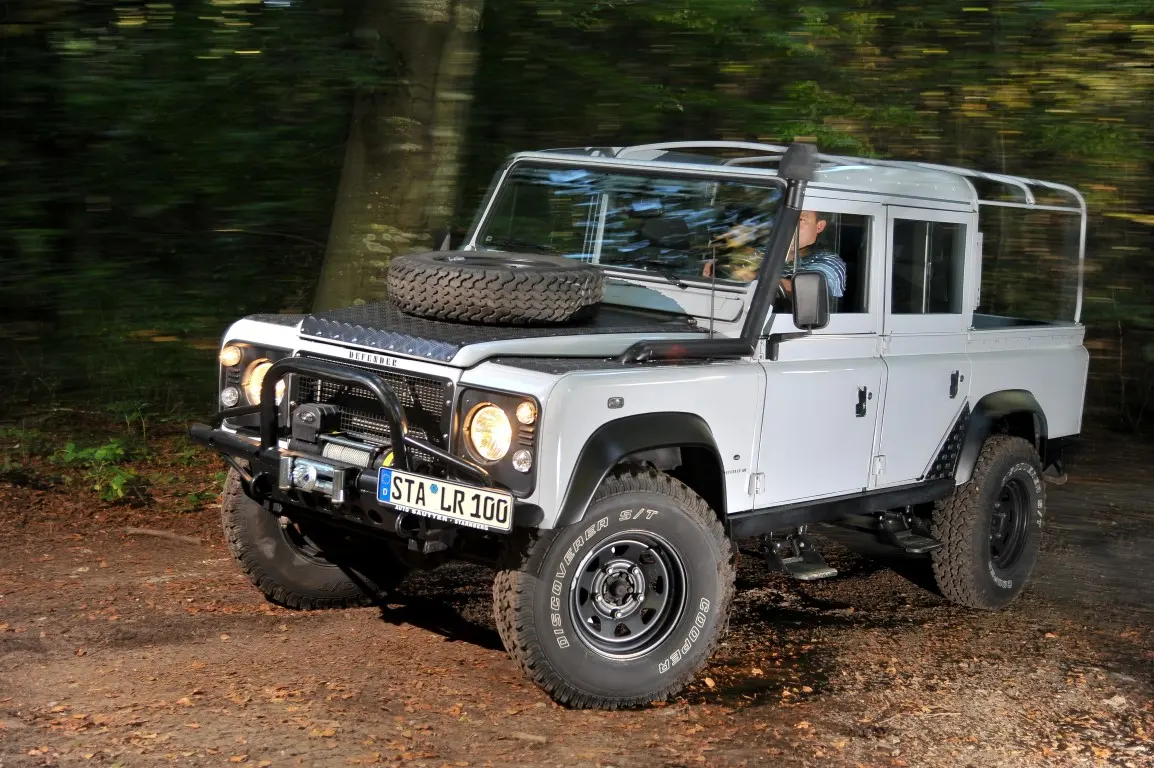 Projekt LDE: Land Rover 110 Cabrio, 4-türig · Serie-Look – Aufnahme 5